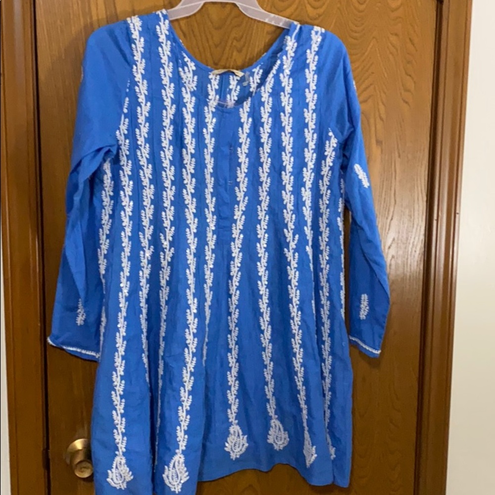 Pretty long sleeve blue tunic